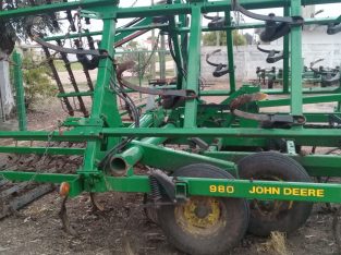 CULTIVADOR JOHN DEERE 980