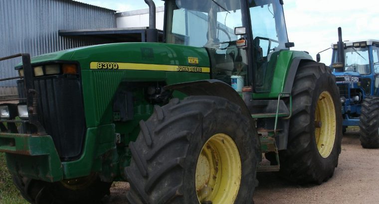 VENDIDO Tractor John Deere 8300 VENDIDO