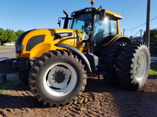 VENDIDO Tractor Valtra BH 200 VENDIDO