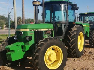 Tractor John Deere 2140