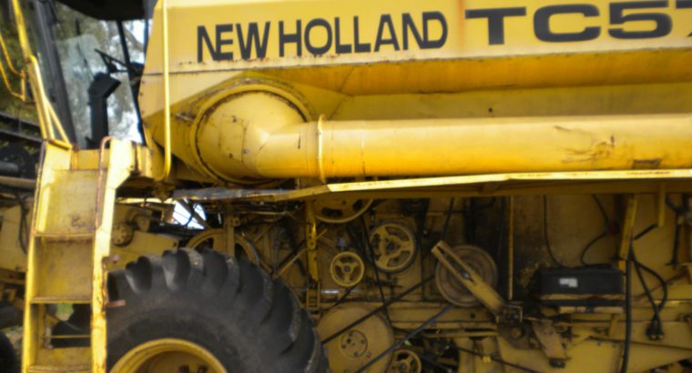 Cosechadora New Holland TC 57