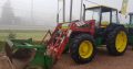 John Deere 2250 con pala Frontal Mailleux