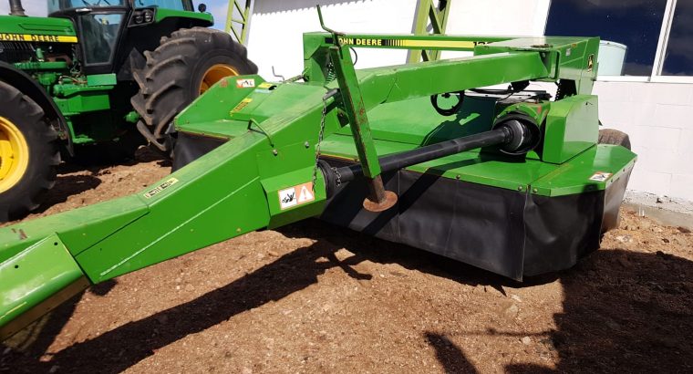 Pastera de tiro, corta hileradora John Deere 1360