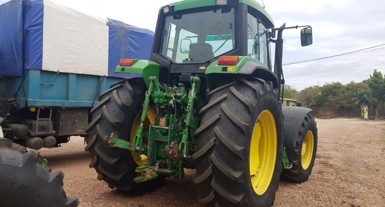 Tractor John Deere 6900