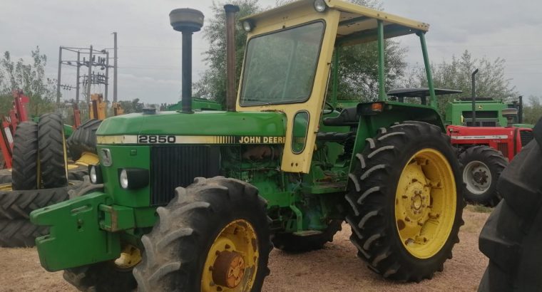 VENDIDO !!! Tractor John Deere 2850