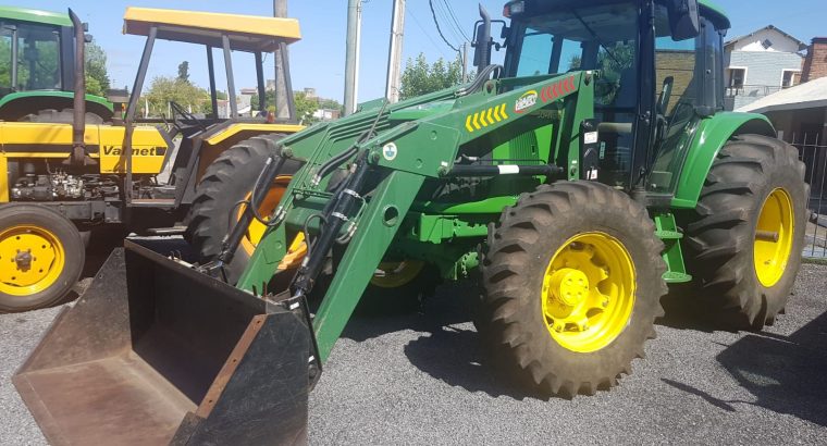 Tractor John Deere 6415 con pala frontal Mary