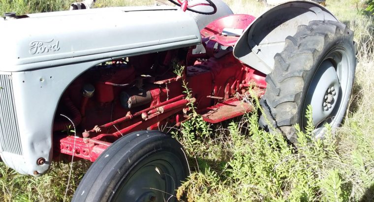 Tractor Ford ¨Vaquilla¨