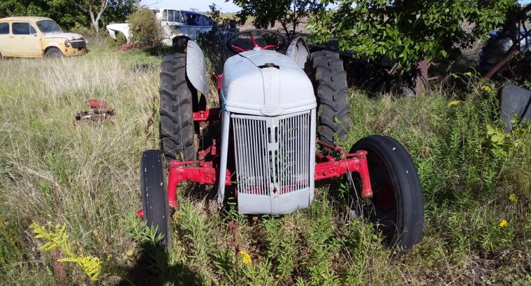 Tractor Ford ¨Vaquilla¨