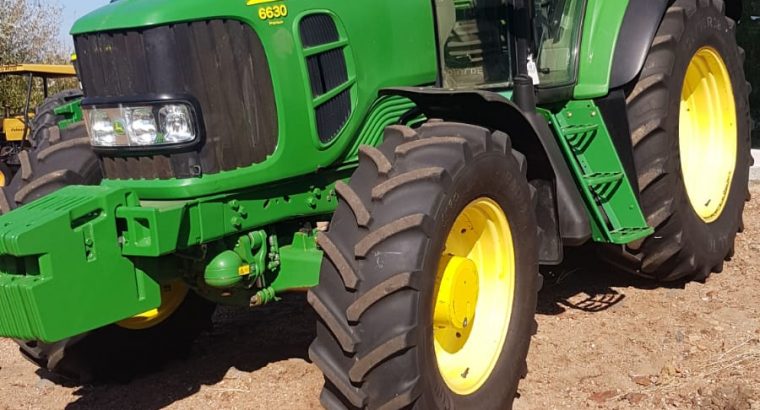 Tractor JD 6630