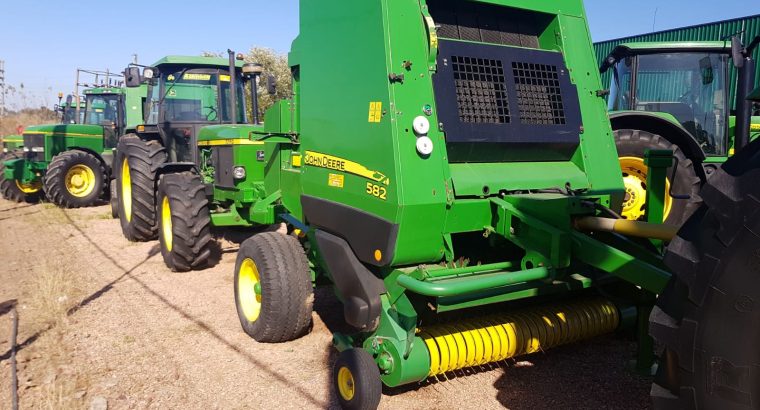 VENDIDA Enfardadora John Deere 582 VENDIDA