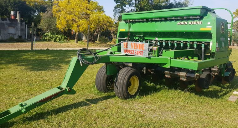 Sembradora John Deere 1560 VENDIDO