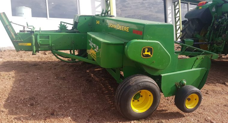 Enfardadora John Deere 348