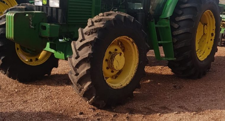 Tractor John Deere 6403