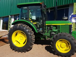 Tractor John Deere 6403