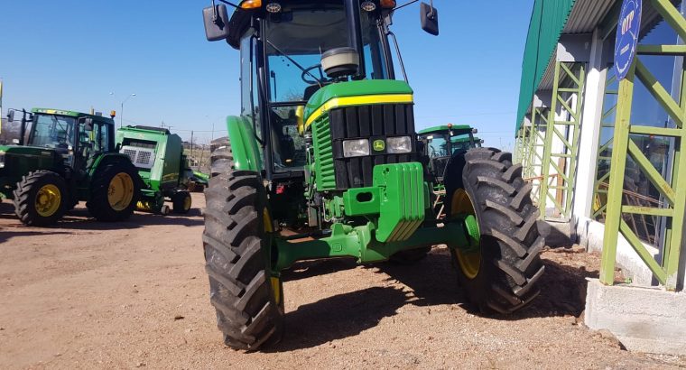 Tractor John Deere 6403