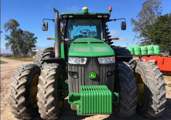 Tractor John Deere 8310R usado