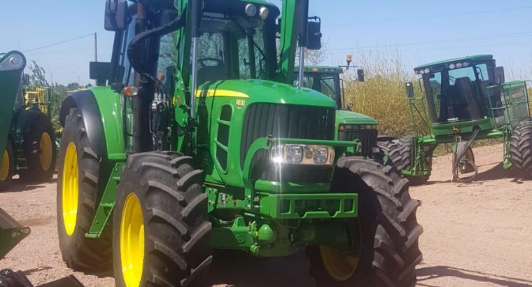 Tractor John Deere 6830 con pala Frontal