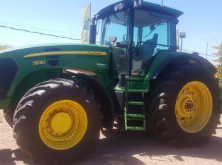 Tractor John Deere 7830