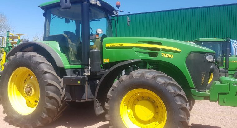 Tractor John Deere 7830