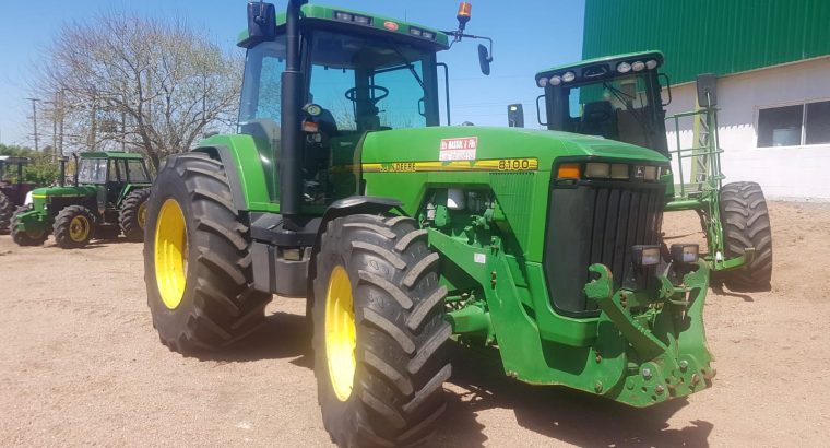 Tractor John Deere 8100