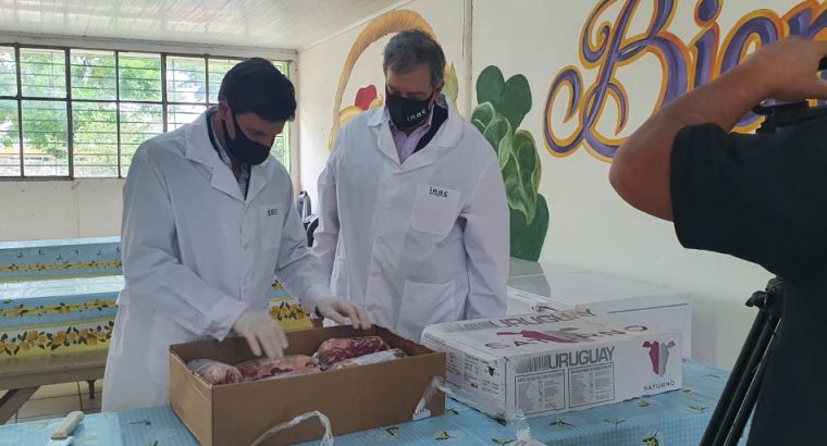 Entrega de carne ovina para los comedores en litoral norte