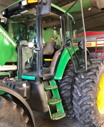 Tractor usado John Deere 7515 con piloto