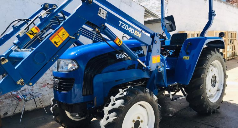 Tractor Foton 604 con pala frontal