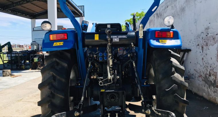 Tractor Foton 604 con pala frontal