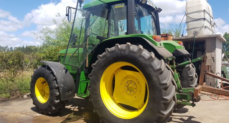 Tractor John Deere 6400