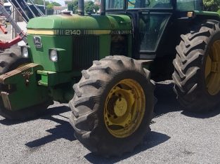 Tractor John Deere 2140