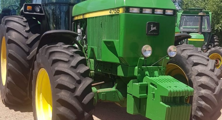 Tractor John Deere 4755