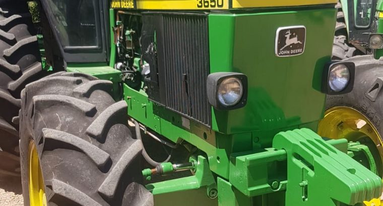 Tractor John Deere 3650