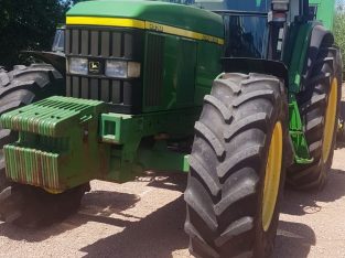 Tractor John Deere 6910