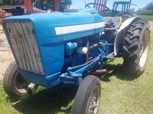 Tractor Ford