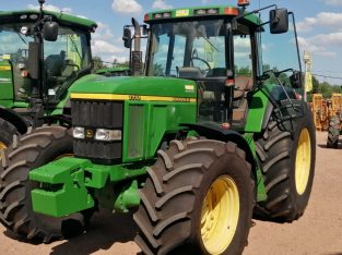 Tractor John Deere 7710