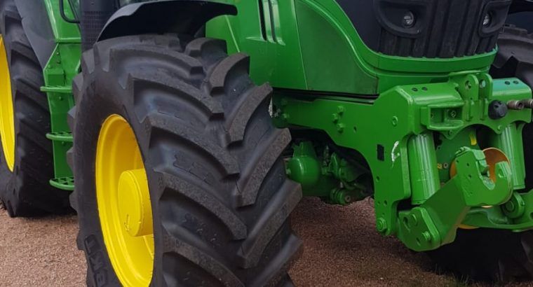 Tractor John Deere 650 R