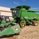 COSECHADORA JOHN DEERE 9600 CON PLATAFORMA JOHN DEERE 930.