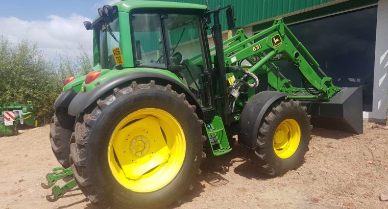 Tractor John Deere 6330 con pala frontal JD631