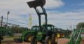 Tractor John Deere 2140 con pala Mary