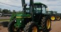 Tractor John Deere 2140 con pala Mary