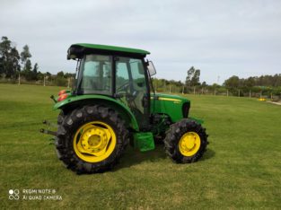 Tractor JOHN DEERE 5055E