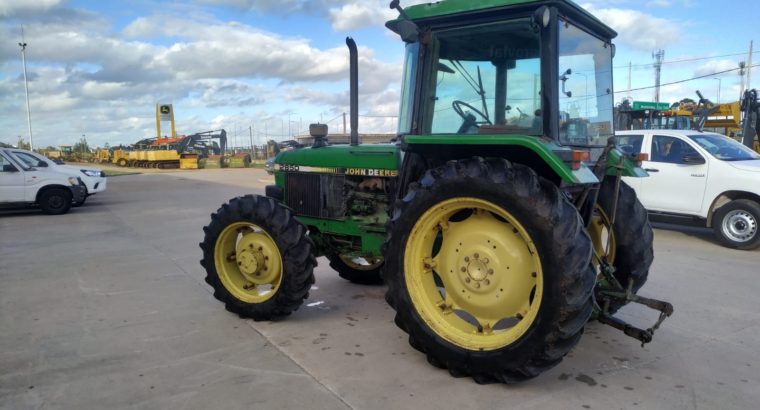 JOHN DEERE 2850