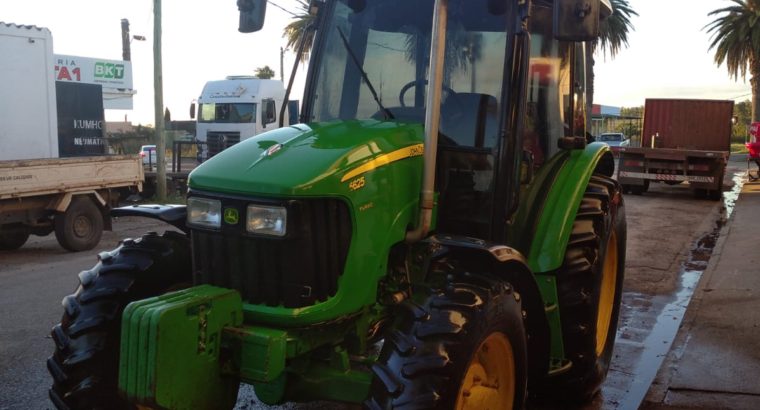 VENDIDO Tractor John Deere 5625 VENDIDO