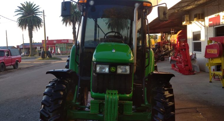 VENDIDO Tractor John Deere 5625 VENDIDO