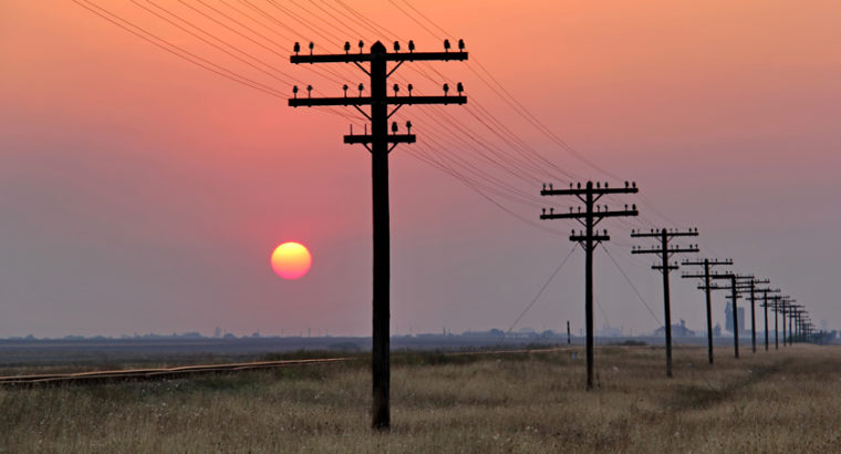 Electrificación 100% de los hogares en todo el País