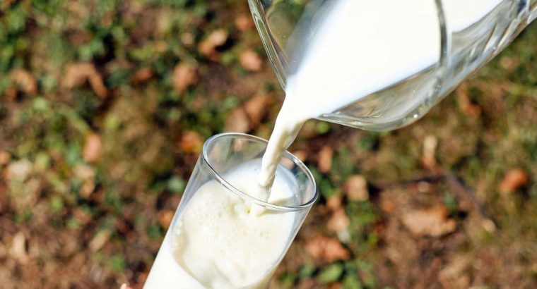 Una tormenta en un vaso de leche