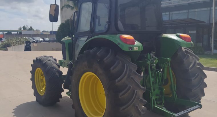 Tractor John Deere 6415