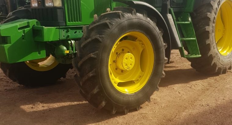 Tractor John Deere 6610