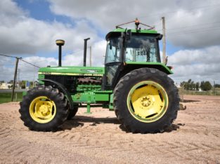 Tractor John Deere 3350