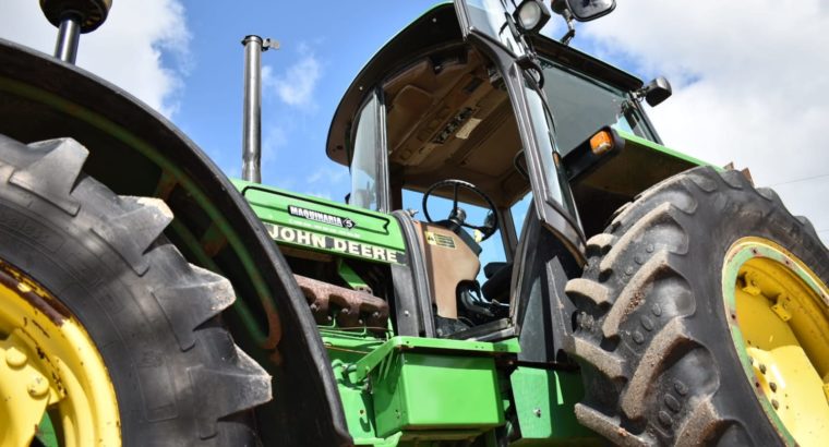 Tractor John Deere 3350